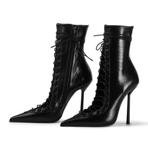 Vintage Pointed Toe Vamp Cut Lace-Up Heeled Booties in Black